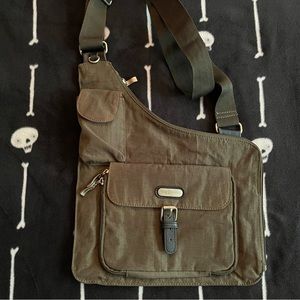 LOWERED TODAY - Baggallini messenger purse - olive green EUC